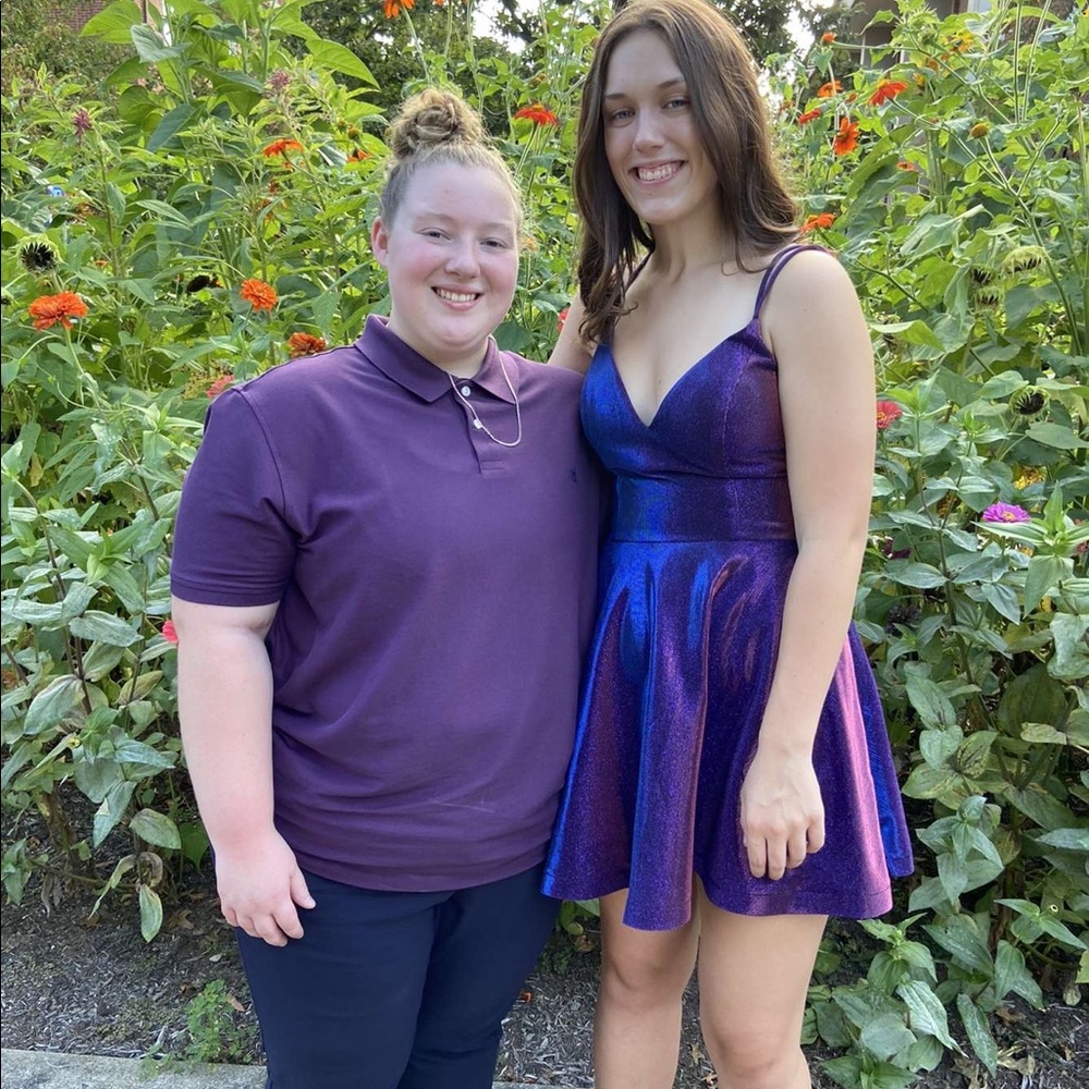 Ellie Wilde Iridescent Homecoming Dress. Size 10 (fits 7-10)